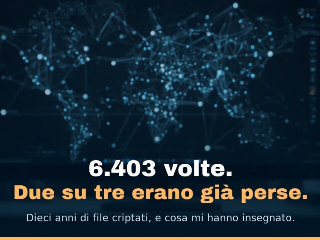 Una mappa di rete su uno schermo in sala tecnica, con un elenco scritto a mano sul tavolo